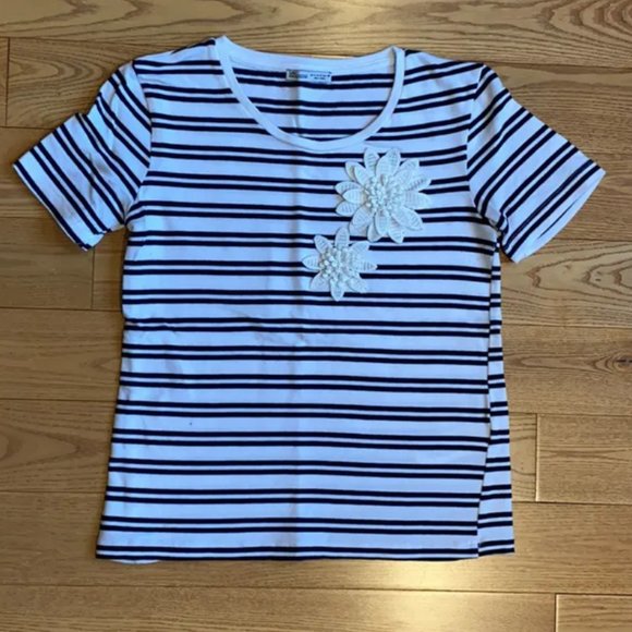 zara white black striped floral flower decal top shirt size small - Picture 1 of 1